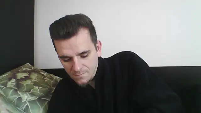 Snapshot of Huge_cock22cm chatting on February 25, 8:58 am Huge cock22cm online show from February 25, 8:58 am