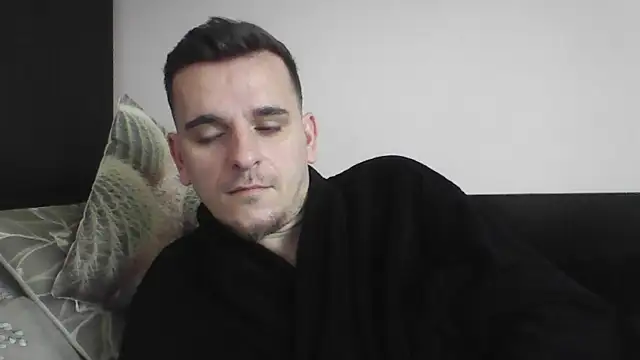 Snapshot of Huge_cock22cm chatting on February 28, 8:09 am Huge cock22cm online show from February 28, 8:09 am
