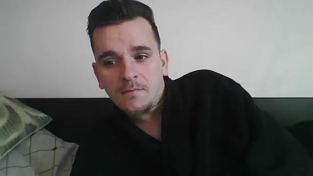 Snapshot of Huge_cock22cm chatting on March 7, 6:35 am Huge cock22cm online show from March 7, 6:35 am