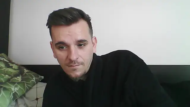 Snapshot of Huge_cock22cm chatting on March 9, 7:45 am Huge cock22cm online show from March 9, 7:45 am