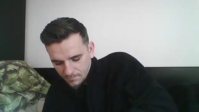 Snapshot of Huge_cock22cm chatting on March 10, 6:49 am Huge cock22cm online show from March 10, 6:49 am
