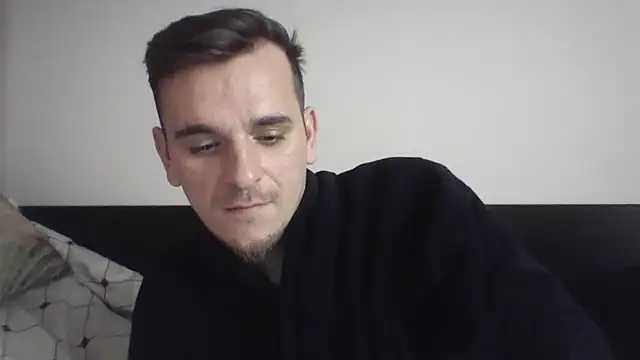 Snapshot of Huge_cock22cm chatting on March 16, 10:00 am Huge cock22cm online show from March 16, 10:00 am