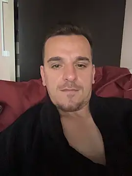 Huge cock22cm online show from May 21, 10:00 am
