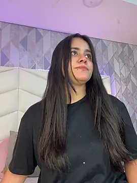 Brenda Garcia online show from March 17, 9:13 pm