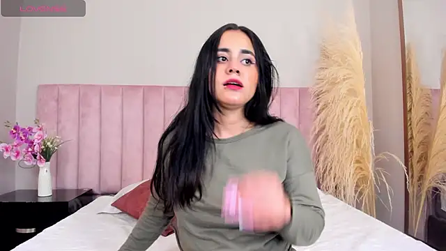 Brenda Garcia online show from March 18, 9:21 pm