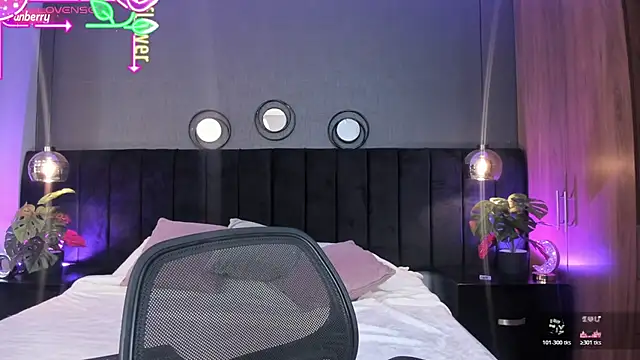 Brenda Garcia online show from February 12, 3:23 am