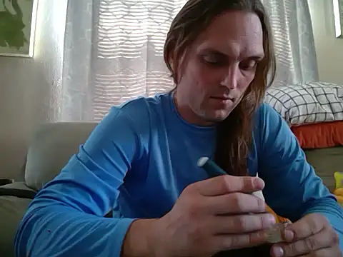 Snapshot of VitaminDrewFl chatting on February 23, 4:59 pm VitaminDrewFl online show from February 23, 4:59 pm