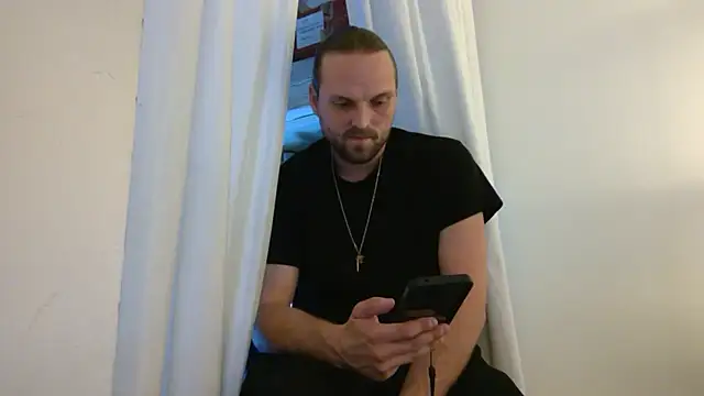 Snapshot of VitaminDrewFl chatting on March 22, 4:05 am VitaminDrewFl online show from March 22, 4:05 am