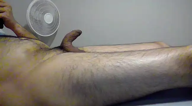 Snapshot of cadam6969 chatting on February 25, 2:58 am cadam6969 online show from February 25, 2:58 am