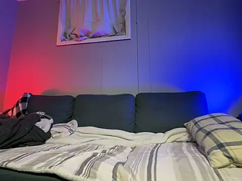 mouser21212 online show from January 14, 4:08 pm