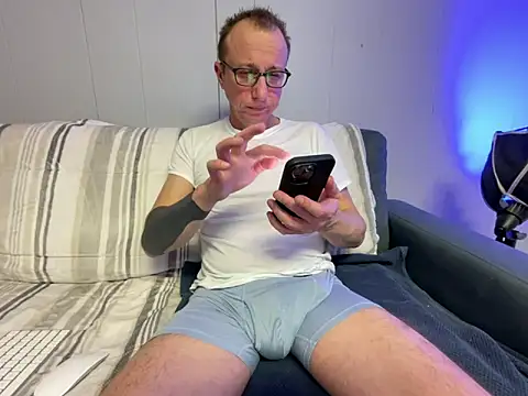 mouser21212 online show from January 18, 3:49 pm