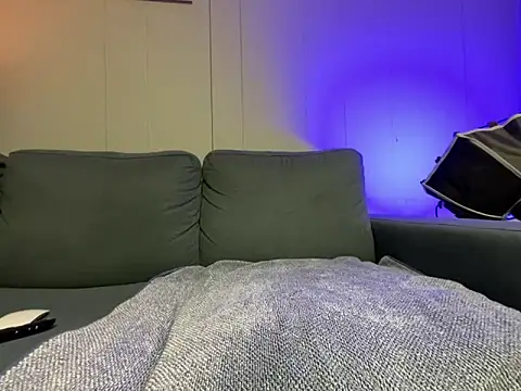 mouser21212 online show from January 22, 8:07 am