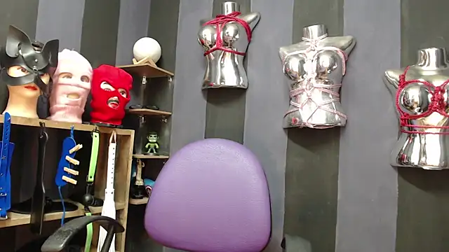 LucyStrike  online show from December 5, 2:53 am