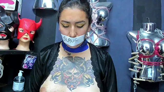 LucyStrike  online show from March 4, 1:55 am