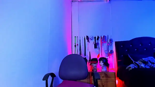 LucyStrike  online show from January 8, 10:45 pm