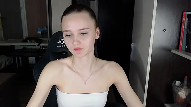 Snapshot of _Sansa_stark_ chatting on March 2, 1:27 pm Sansa stark online show from March 2, 1:27 pm