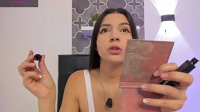 katybabyg online show from April 2, 12:36 pm