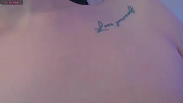 jesselines  online show from February 16, 8:05 pm