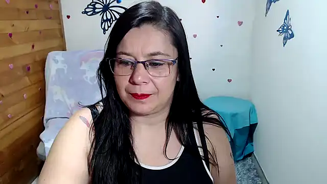 lilisa777 online show from October 4, 10:30 pm