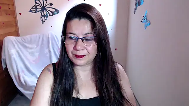 lilisa777 online show from May 15, 8:05 pm