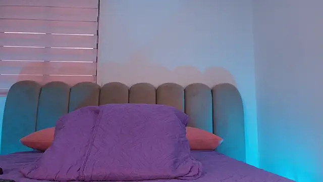 hot dione online show from November 28, 7:16 pm