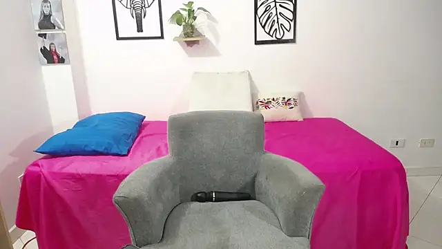 renata salinas 1 online show from March 1, 7:59 pm