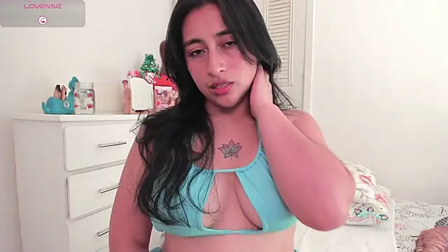 LisaHadwin online show from December 16, 6:46 pm