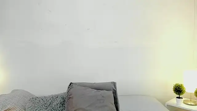 isa molly online show from January 15, 12:09 am