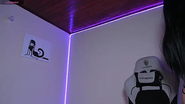 satanbabee online show from January 10, 8:59 pm