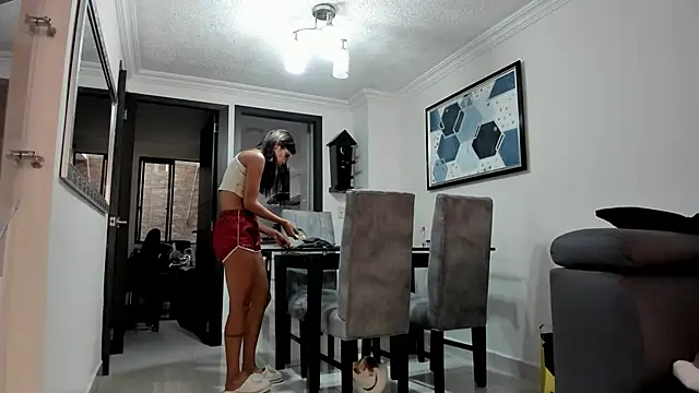 Snapshot of karlina_charlotte1 chatting on February 3, 12:25 pm karlina charlotte1 online show from February 3, 12:25 pm