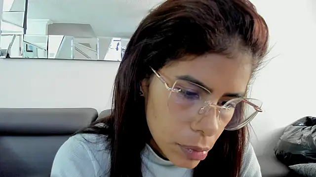 Snapshot of karlina_charlotte1 chatting on February 18, 2:06 pm karlina charlotte1 online show from February 18, 2:06 pm