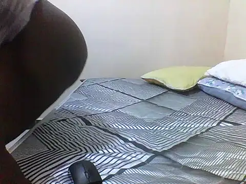 Snapshot of princess-cutie12 chatting on October 28, 1:03 pm princess-cutie12 online show from October 28, 1:03 pm