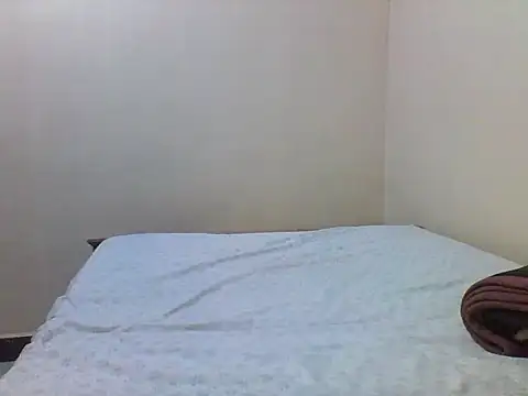 princess-cutie12 online show from May 18, 8:36 pm