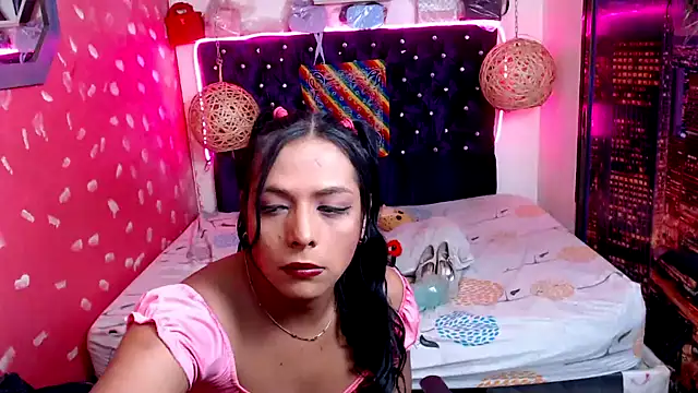 EmilyTsSweet online show from January 29, 11:35 pm