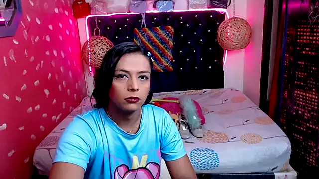EmilyTsSweet online show from February 4, 5:12 pm