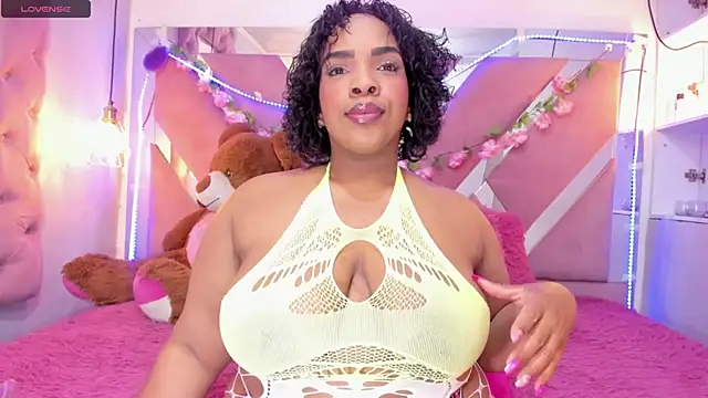 Snapshot of Scarlett-Bonnet chatting on December 28, 4:08 am Scarlett-Bonnet online show from December 28, 4:08 am