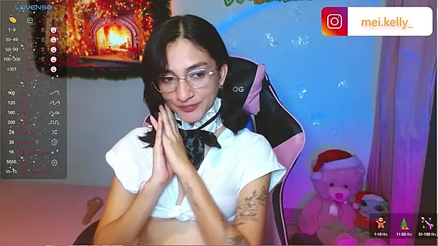 Snapshot of Mei_Kelly chatting on December 10, 12:17 am Mei Kelly online show from December 10, 12:17 am