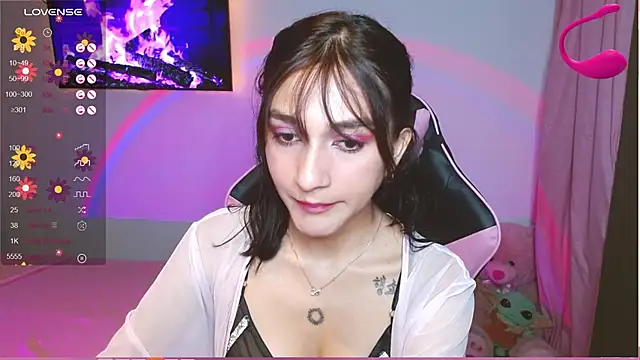 Snapshot of Mei_Kelly chatting on January 27, 11:33 pm Mei Kelly online show from January 27, 11:33 pm