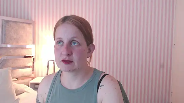 ViioletaMora online show from February 5, 10:33 pm