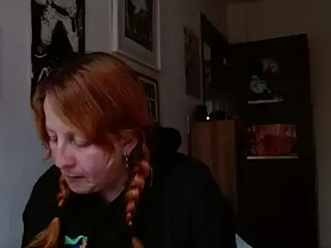 ViioletaMora online show from March 26, 7:30 pm