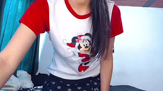 Snapshot of Ariel_Zeo1 chatting on December 3, 7:00 pm Ariel Zeo1 online show from December 3, 7:00 pm
