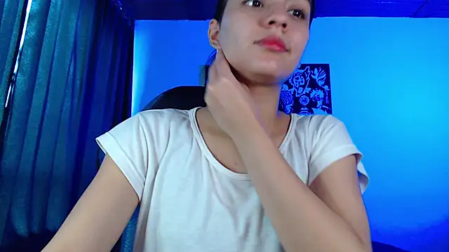 Snapshot of Ariel_Zeo1 chatting on February 8, 8:53 pm Ariel Zeo1 online show from February 8, 8:53 pm
