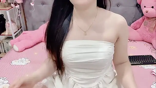 Snapshot of Funikio chatting on October 27, 1:48 pm Funikio online show from October 27, 1:48 pm