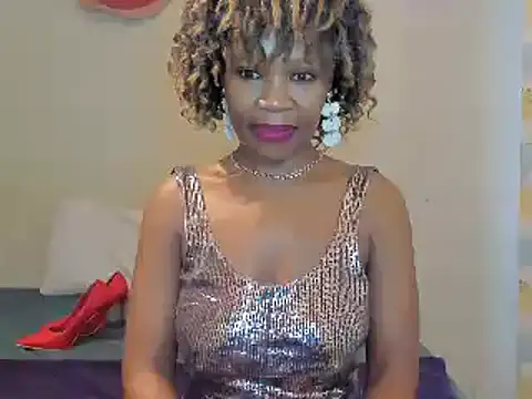 Snapshot of AfricanSquirtingQueen chatting on March 16, 4:29 am AfricanSquirtingQueen online show from March 16, 4:29 am