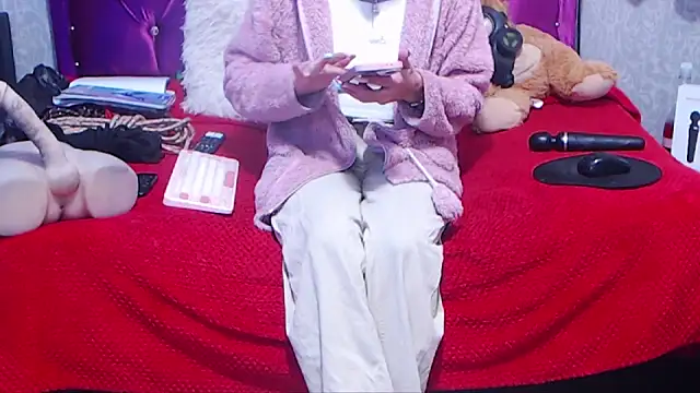 AyshaScott online show from December 16, 12:54 pm