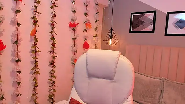 anny paris online show from December 16, 4:23 am
