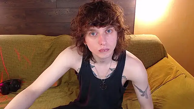 Snapshot of axxxturel chatting on February 18, 11:22 pm axxxturel online show from February 18, 11:22 pm