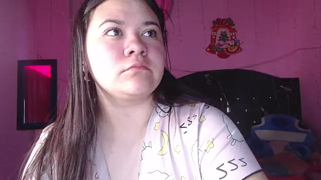 NikkiRous  online show from October 11, 12:15 pm