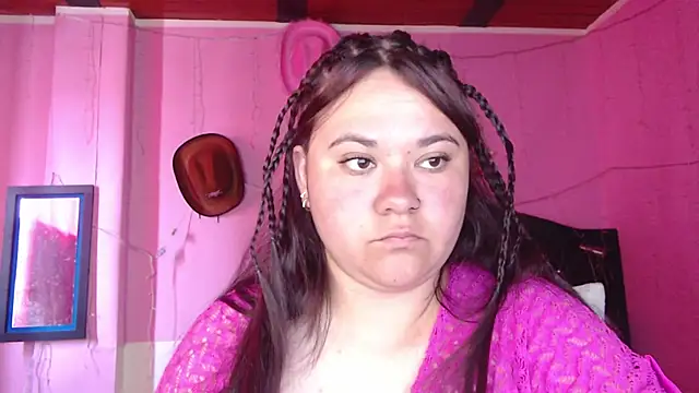 NikkiRous  online show from January 5, 5:27 pm