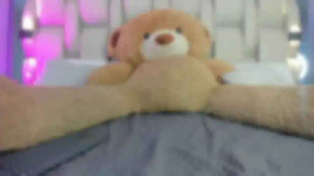  LauraTaylor  online show from October 21, 7:47 pm